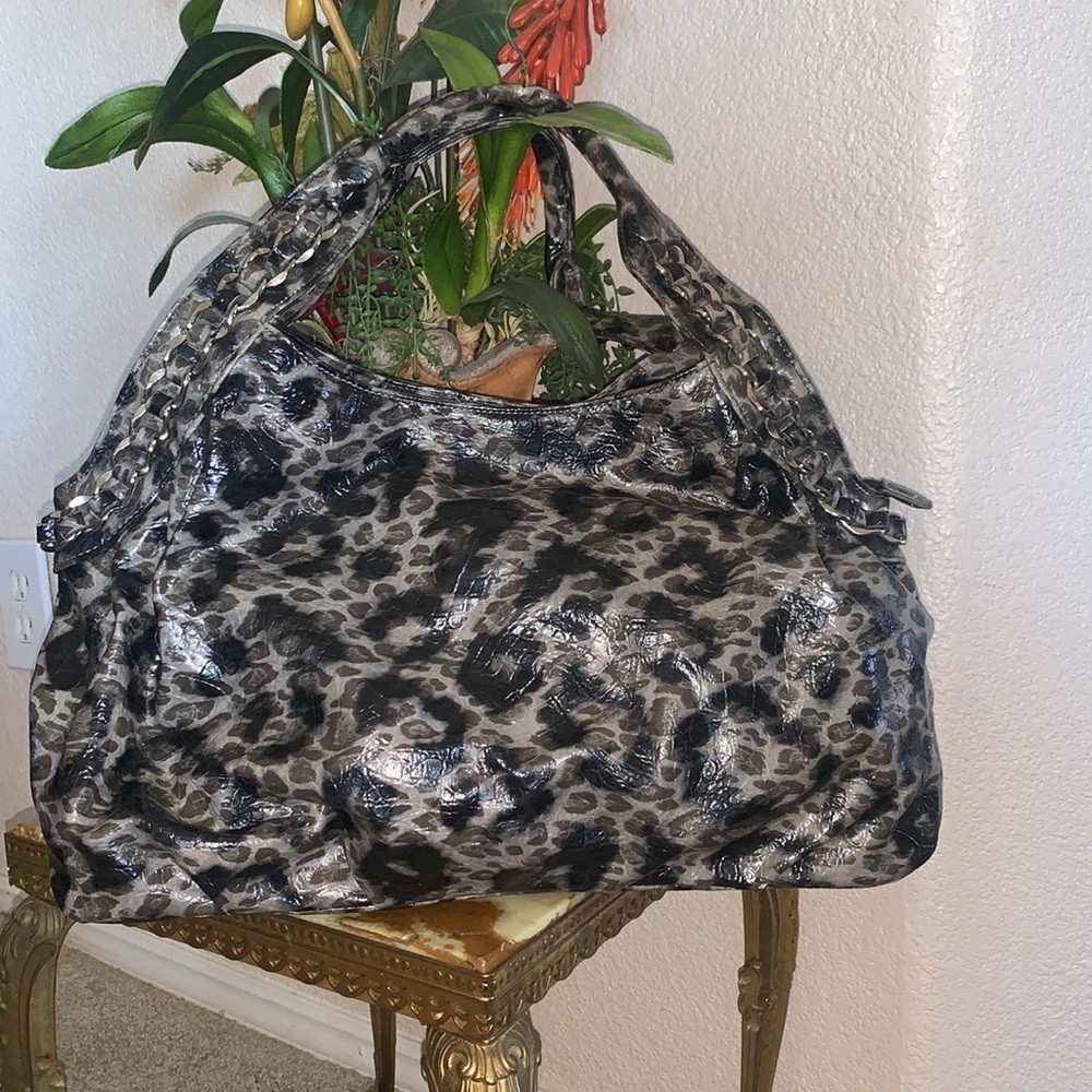 ALDO black/grey leopard bag, top handles, chains. faux leather, zip, pocket. EUC - Picture 6 of 17